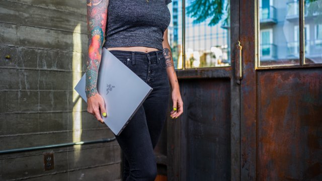 razer blade 15 studio edition - 2020 - on the go